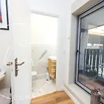 Modern Parisian - Near Eiffel Tower * パリ